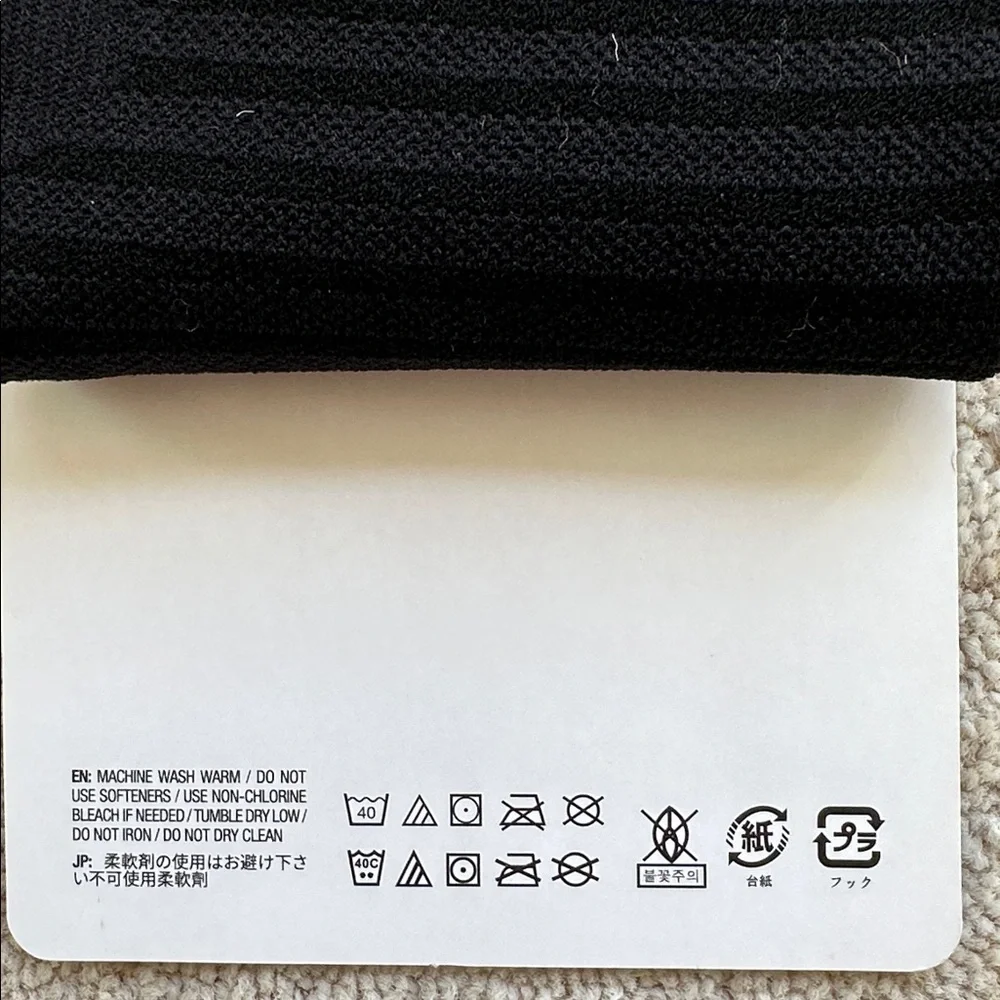 NWT 2 Pairs of Nike Spark Lightweight No-Show Running Socks W 9.5-11 Men 8-9.5